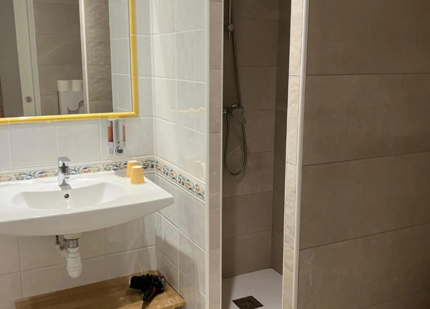 Hotel Le Golfe Cassis 2*,