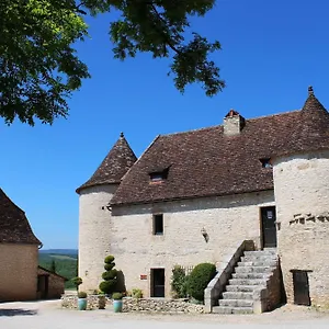 hotel-restaurant-les-vieilles-tours.midi-pyreneeshotels.com/